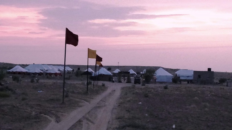 desert night camp